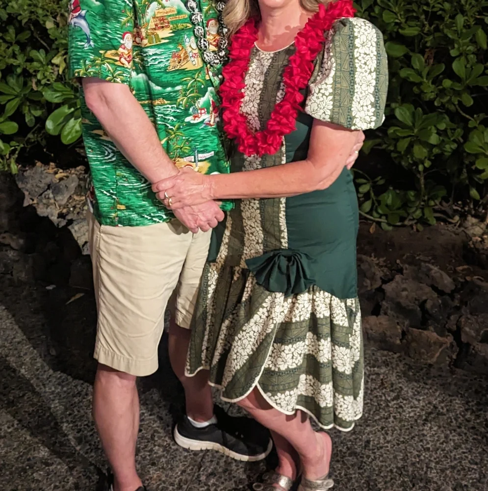 Vintage Hawaiian Lolenani Dress - Picture 3 of 10